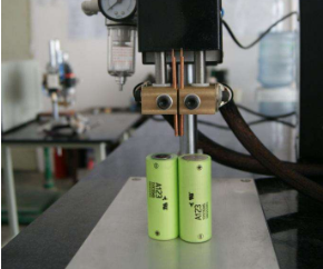 焊接靈活性能穩(wěn)定的電池點焊機如何實現？